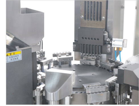 Máquina de enchimento de cápsulas de gelatina macia NJYF-300C tamanho 2 na tampa